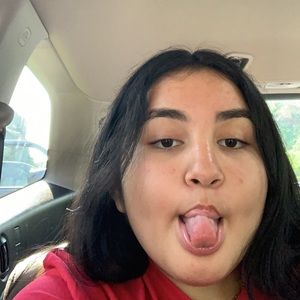 Meet your Posher, Briana